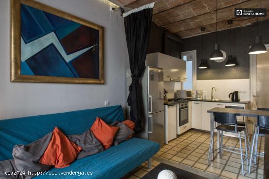 Encantador apartamento de 3 dormitorios con balcones en alquiler en Poblenou - BARCELONA