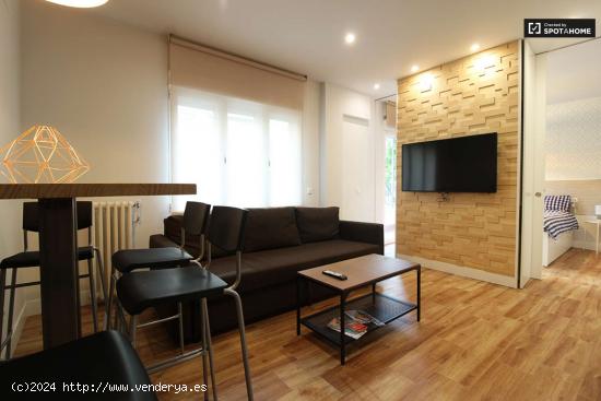 Moderno apartamento de 1 dormitorio con balcón en alquiler en Delicias - MADRID