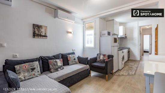 Habitación luminosa en apartamento de 3 dormitorios en Poblats Marítims - VALENCIA