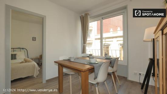 Apartamento renovado de 3 dormitorios en alquiler en Hospitalet - BARCELONA