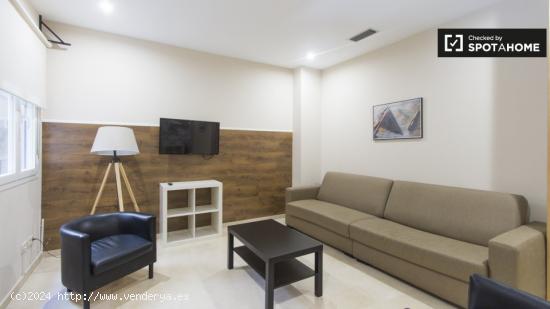 Acogedor apartamento de 1 dormitorio en alquiler cerca de San Francisco el Grande en Centro - MADRID