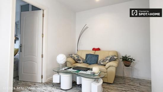 Encantador apartamento de 1 dormitorio con terraza en alquiler en Tetuán - MADRID