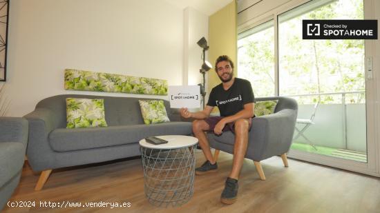 Elegante apartamento de 3 dormitorios con terraza en alquiler en el Eixample - BARCELONA