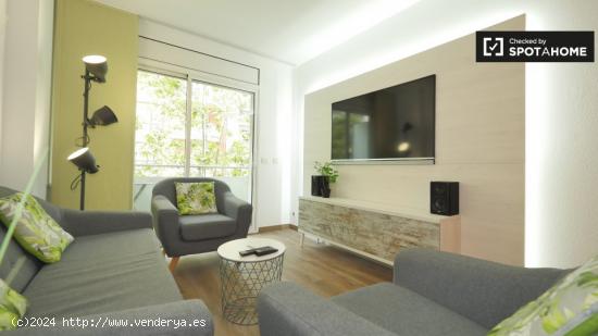 Elegante apartamento de 3 dormitorios con terraza en alquiler en el Eixample - BARCELONA