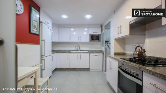 Amplio apartamento de 2 dormitorios en alquiler en Alboraya - VALENCIA