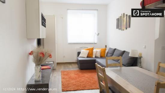 Encantador estudio con dormitorio tipo loft en alquiler en El Viso - MADRID