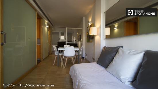 Apartamento de 1 dormitorio en alquiler en Centro, Madrid - MADRID