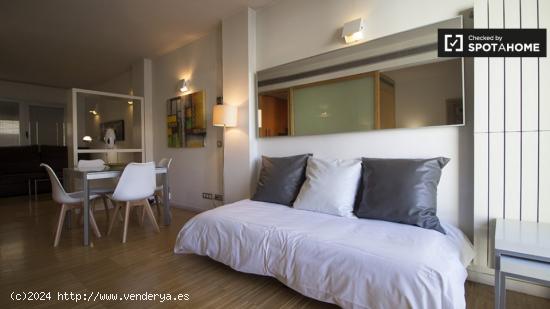 Apartamento de 1 dormitorio en alquiler en Centro, Madrid - MADRID