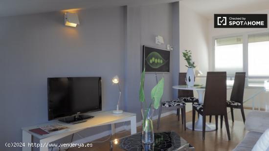 Moderno apartamento de 4 dormitorios en alquiler en Centro - MADRID