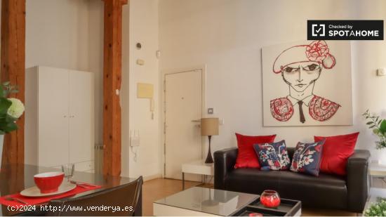 Elegante apartamento de 2 dormitorios con balcón en alquiler en Centro - MADRID