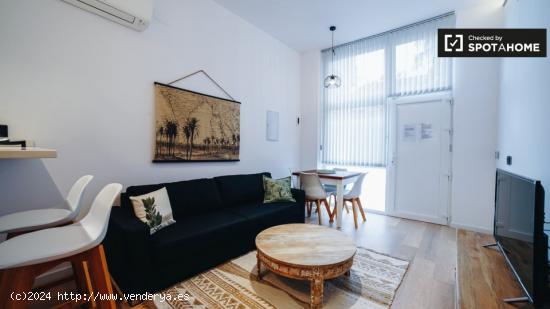 Soleado apartamento de 1 dormitorio en alquiler en Arturio Soria - MADRID