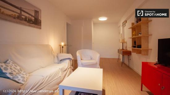 Elegante apartamento de 2 dormitorios en alquiler en Príncipe Pío - MADRID