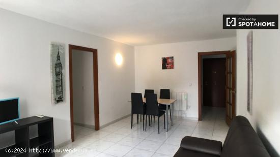 Amplio apartamento de 4 dormitorios en alquiler en Alcalá de Henares. - MADRID