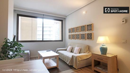 Elegante apartamento de 1 dormitorio en alquiler en Nueva España - MADRID