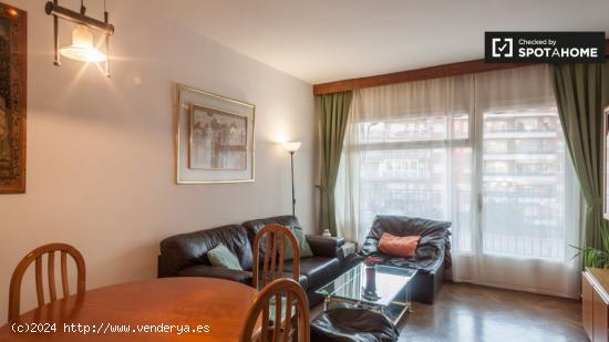 Acogedora habitación en alquiler en apartamento de 3 dormitorios en Sants - BARCELONA