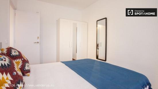 Habitaciones en alquiler en apartamento moderno de 10 dormitorios en Ciudad Lineal - MADRID