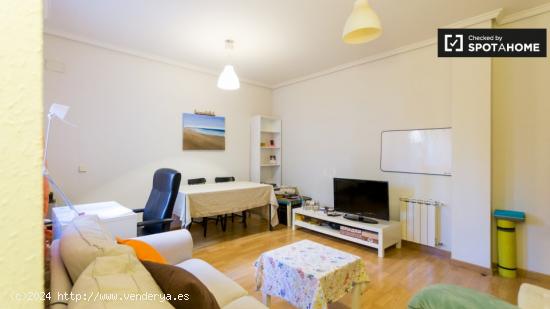 Precioso apartamento de 2 dormitorios en alquiler en Hortaleza - MADRID