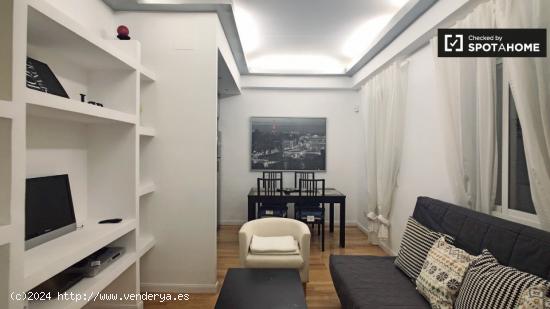 Moderno apartamento de 1 dormitorio con balcón en alquiler en Salamanca. - MADRID