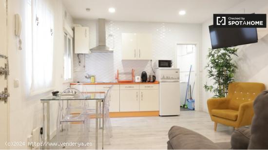 Bonito apartamento de 1 dormitorio en alquiler en el corazón de Madrid - MADRID