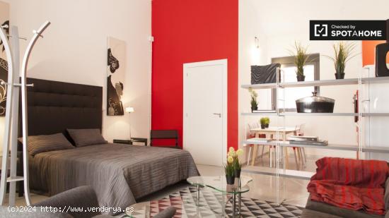 Colorido apartamento estudio con estacionamiento disponible en alquiler en Ciudad Lineal - MADRID