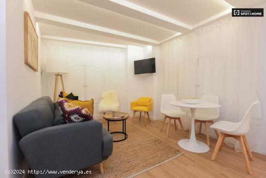 Elegante apartamento de 2 dormitorios en alquiler en El Born - BARCELONA