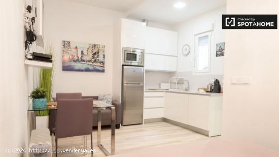 Hermoso apartamento en alquiler en malasaña - MADRID