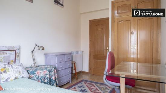 Acogedora habitación con cama matrimonial en alquiler en Lista. - MADRID