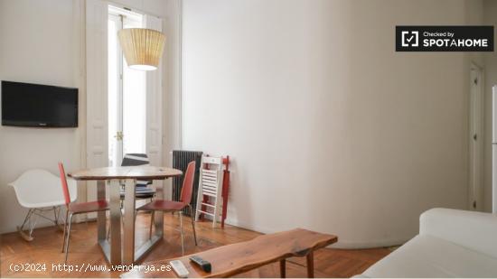 Apartamento de 2 dormitorios en alquiler en Madrid Centro - MADRID