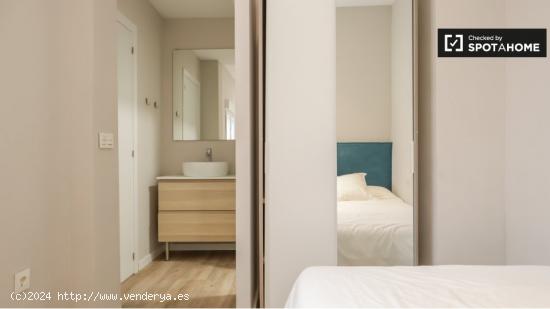 Se alquila habitación en piso de 5 dormitorios en Getafe, Madrid - MADRID