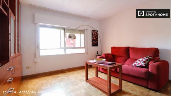 Apartamento amueblado de 3 dormitorios en alquiler en Casa de Campo - MADRID