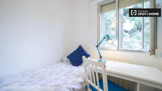 Acogedora habitación en alquiler en apartamento de 3 dormitorios en Casa de Campo - MADRID