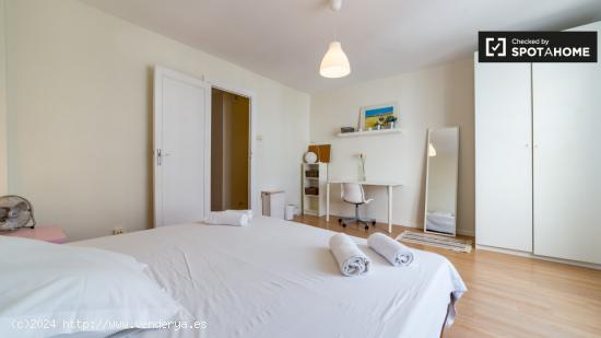 Habitación en apartamento de 1 dormitorio en Extramurs - VALENCIA