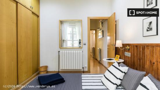 Apartamento entero de 3 habitaciones en Barcelona. - BARCELONA