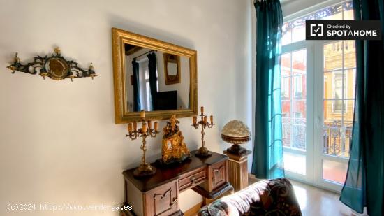 Elegante apartamento de 1 dormitorio en alquiler en Ciutat Vella - VALENCIA