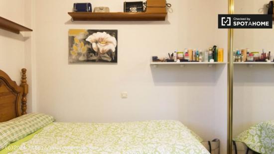 Acogedora habitación en alquiler en apartamento de 3 dormitorios en Vicálvaro - MADRID