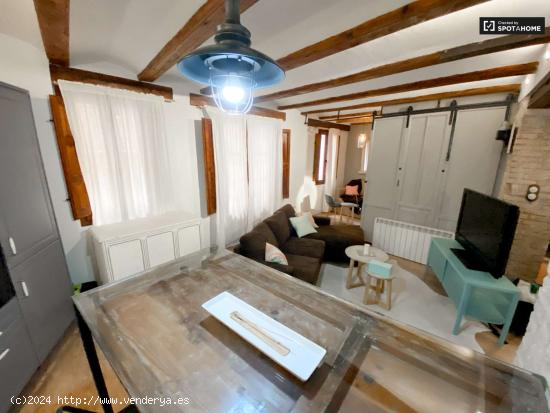 Precioso apartamento de 2 dormitorios en alquiler cerca del Mercado Central de Valencia en Ciutat Ve