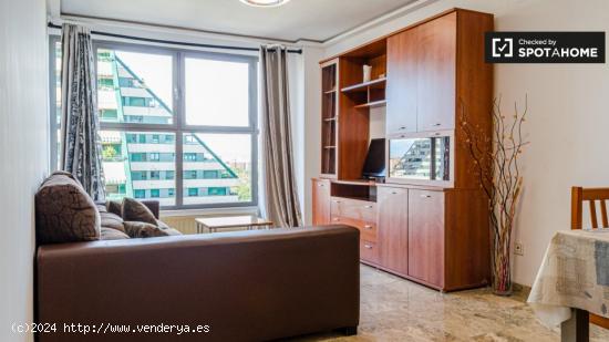 Elegante apartamento de 2 dormitorios en alquiler en Quatre Carreres - VALENCIA