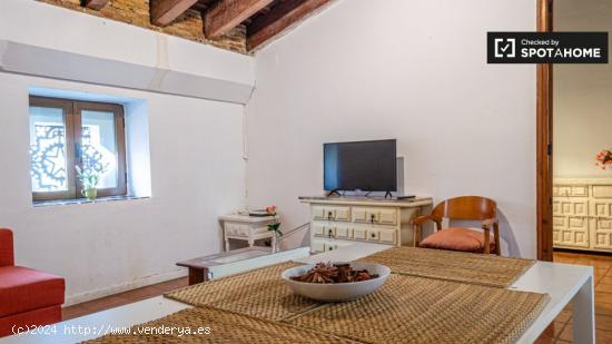 Precioso apartamento de 1 dormitorio en alquiler en Ciutat Vella - VALENCIA