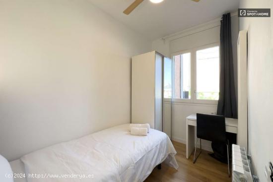 Acogedora habitación en alquiler en apartamento de 4 dormitorios en L'Esquerra de l'Eixample - BARC