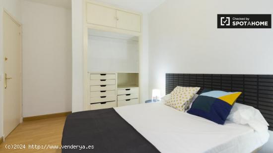 Preciosa habitación con cama doble en alquiler en Chamartín - MADRID