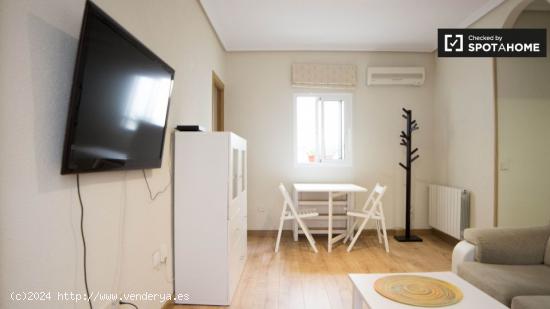 Precioso apartamento de 2 dormitorios en alquiler en Atocha - MADRID