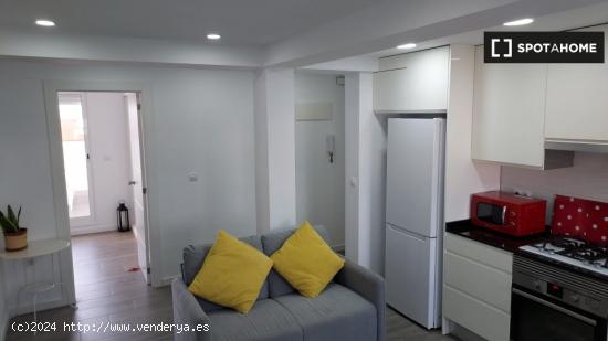 Apartamento de 2 dormitorios en alquiler en Valencia - VALENCIA