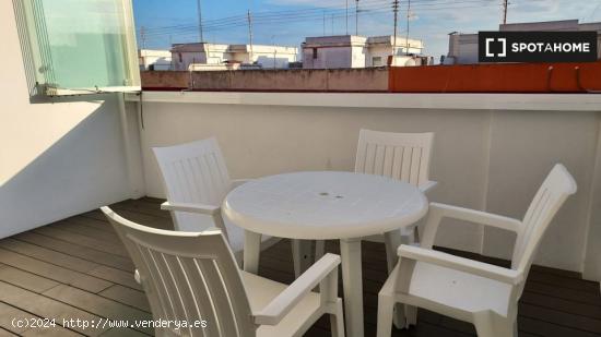 Apartamento de 2 dormitorios en alquiler en Valencia - VALENCIA