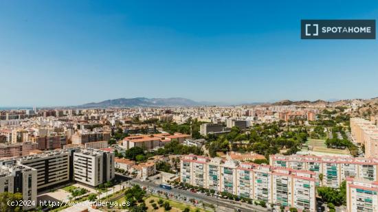 Apartamento de 2 dormitorios en alquiler en Martiricos - MALAGA