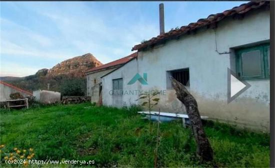 Casa independiente con terreno urbano - CANTABRIA