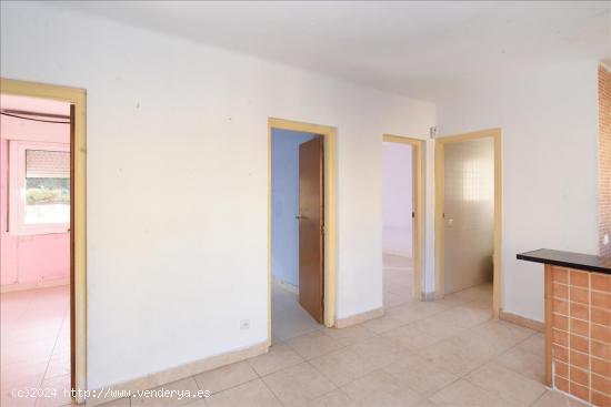 PISO EN VENTA EN SANT ANDREU DE LLAVANERES , BARCELONA , PLAZA BETLEM - BARCELONA