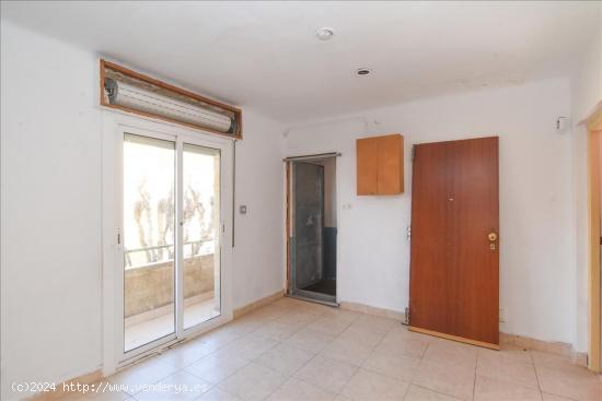 PISO EN VENTA EN SANT ANDREU DE LLAVANERES , BARCELONA , PLAZA BETLEM - BARCELONA