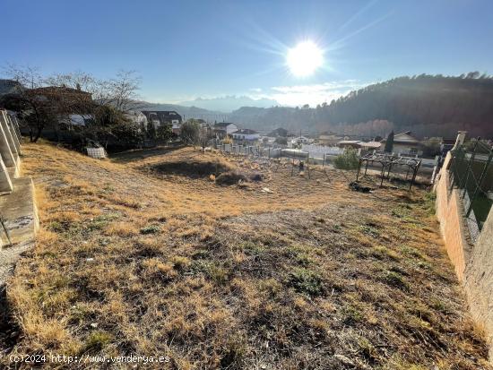 Terreno en Venta con Vistas a Montserrat en Urbanización MARQUET PARADISE - BARCELONA