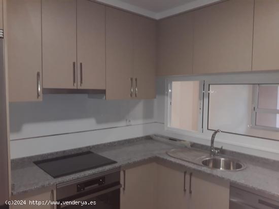 Estupendo apartamento en Camelias - PONTEVEDRA