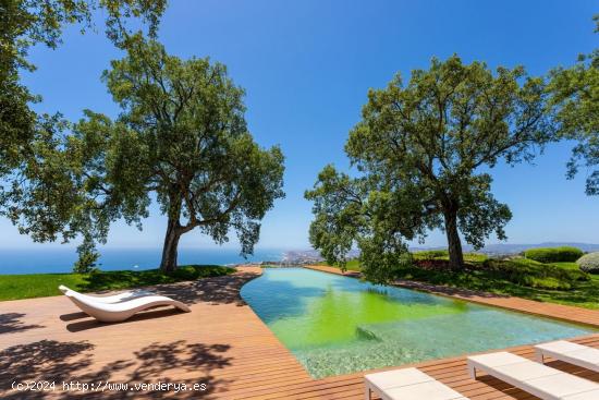 ESPECTACULAR VILLA CON VISTAS AL MAR - MALAGA